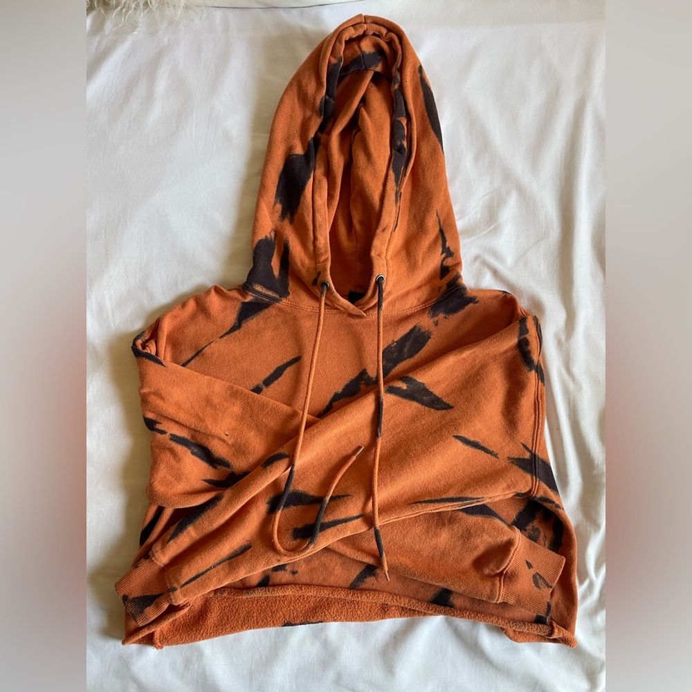 Women’s wild fable orange and black cropped hoodie